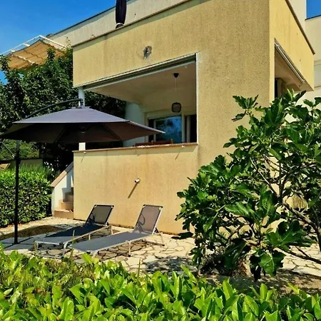 Oliva Rab Apartament