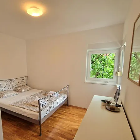 Apartament Oliva Rab Kampor