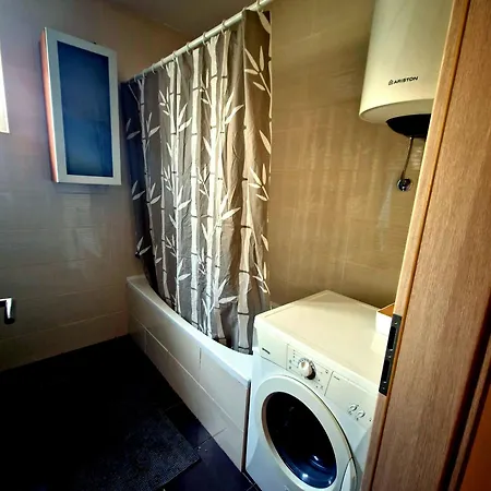 Oliva Rab Apartament *