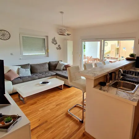 Oliva Rab Apartament Kampor