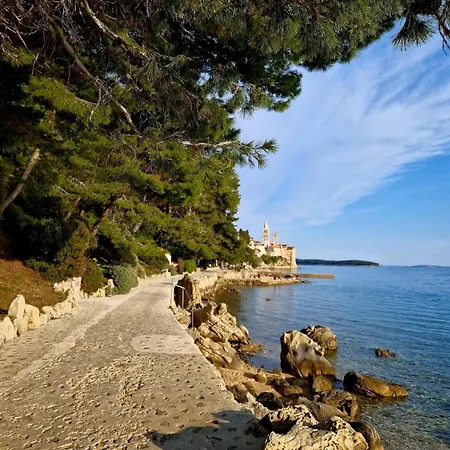 Oliva Rab Apartamento